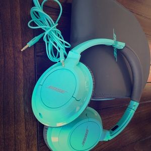 Bose SoundTrue Headphones Around-Ear Style, Mint